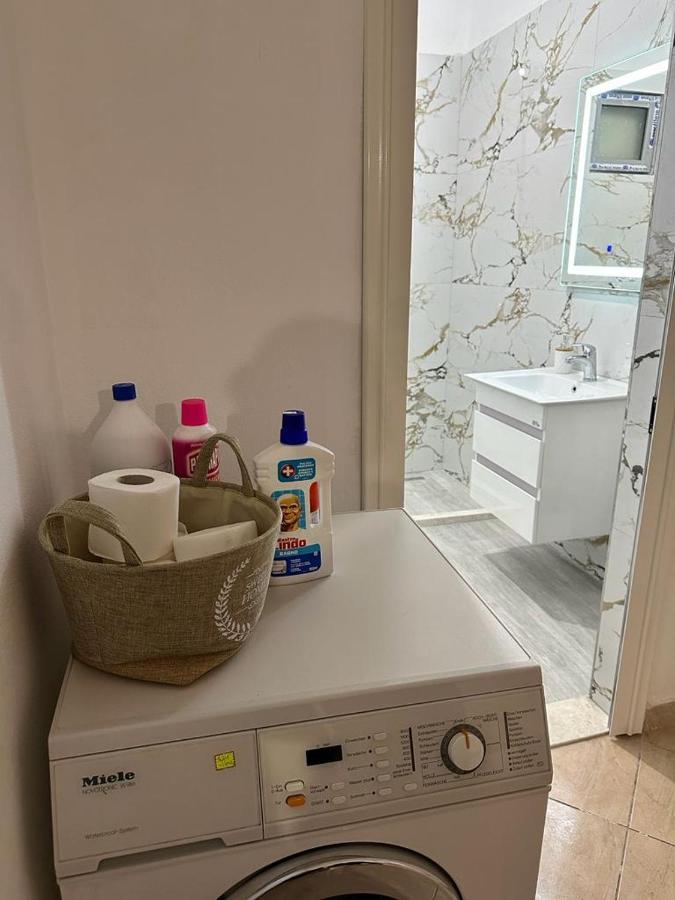 Victorias Apartment Tirane 외부 사진
